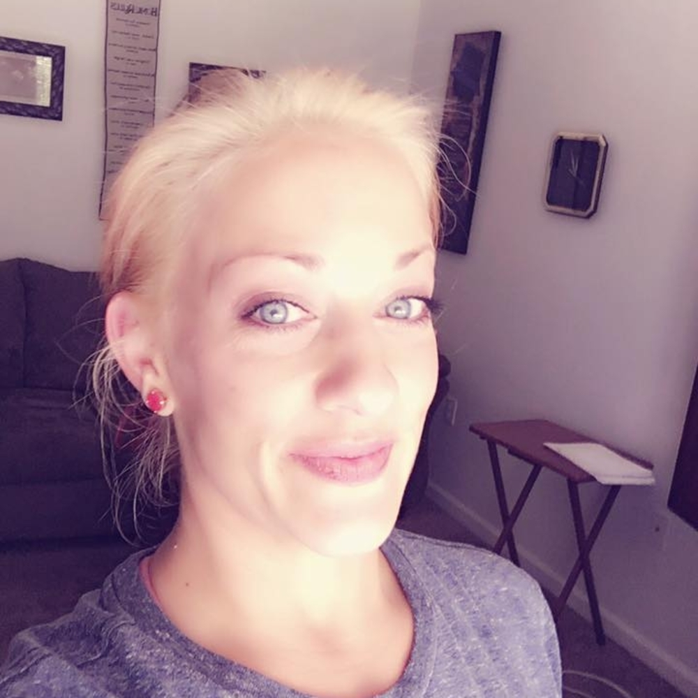 Meet your Posher, Sharon